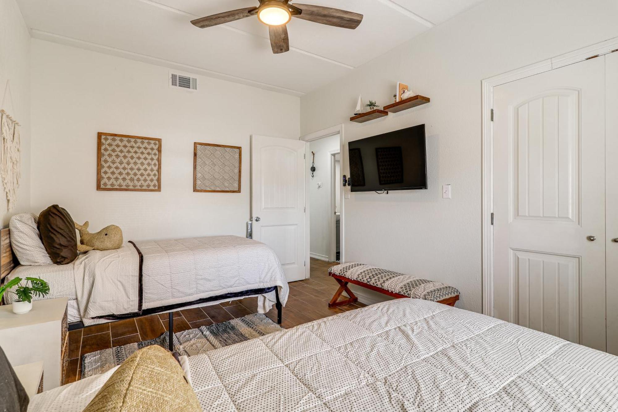 Luxe South Padre Condo With Pool - Walk To Beach! South Padre Island Esterno foto
