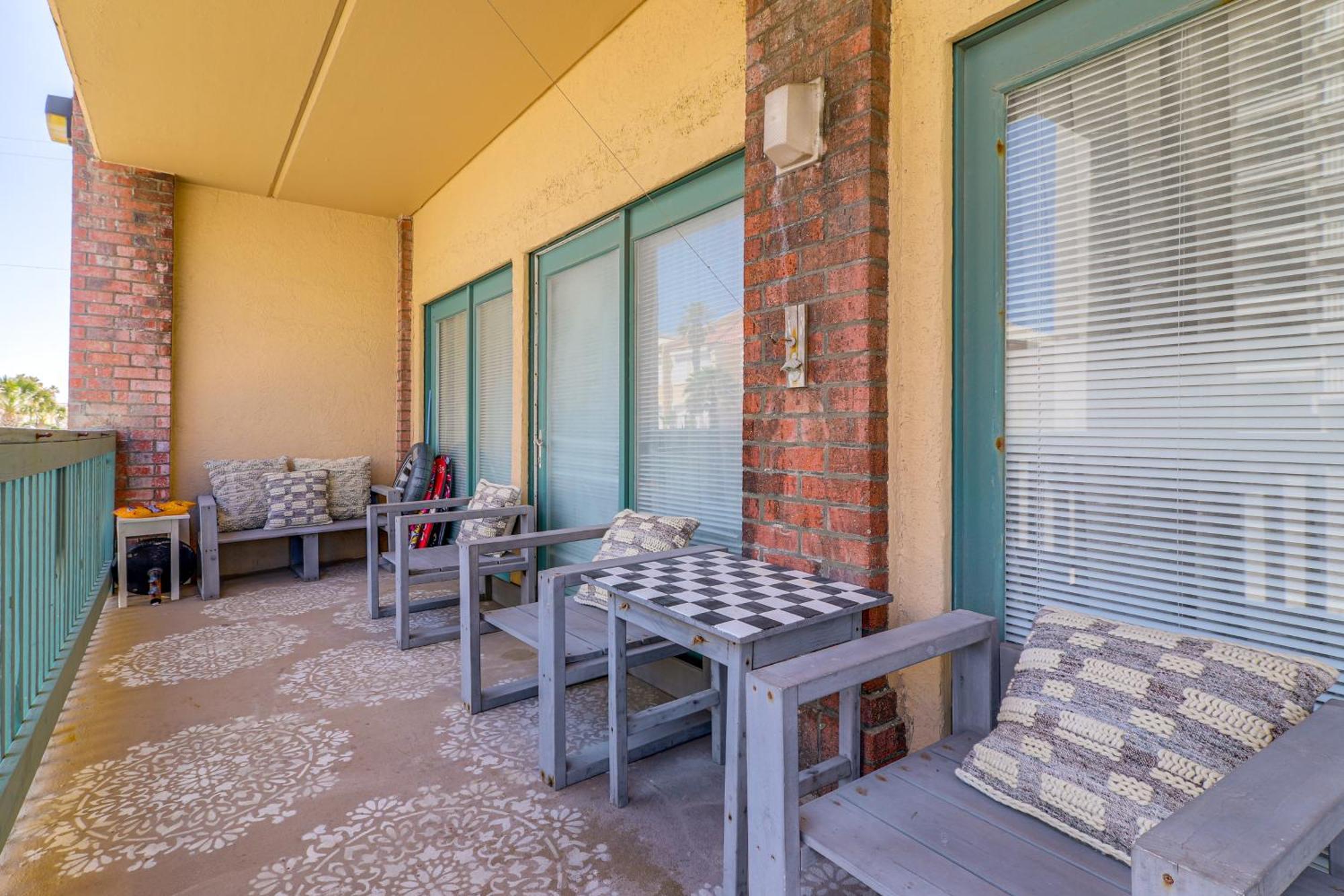 Luxe South Padre Condo With Pool - Walk To Beach! South Padre Island Esterno foto