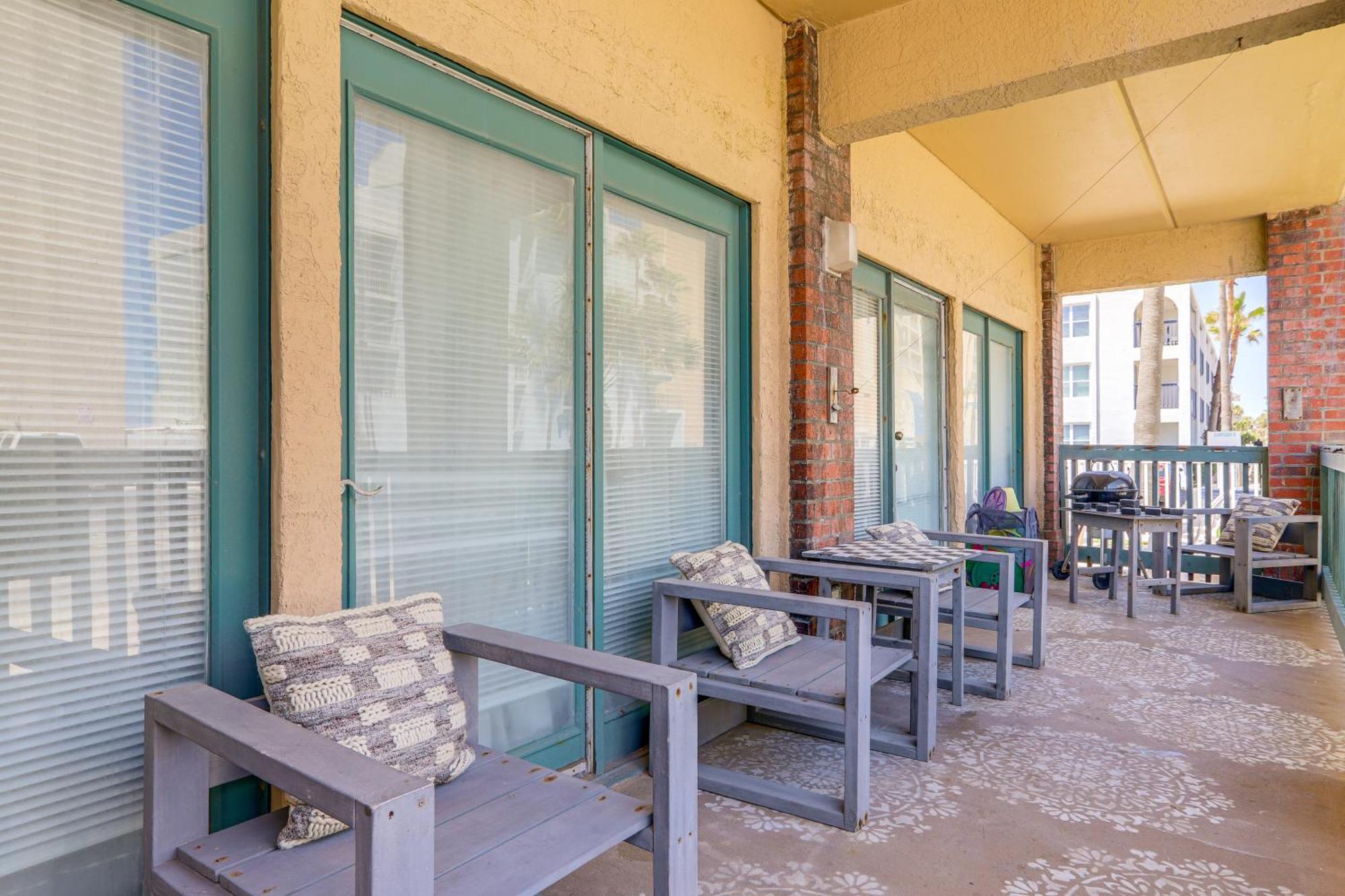Luxe South Padre Condo With Pool - Walk To Beach! South Padre Island Esterno foto