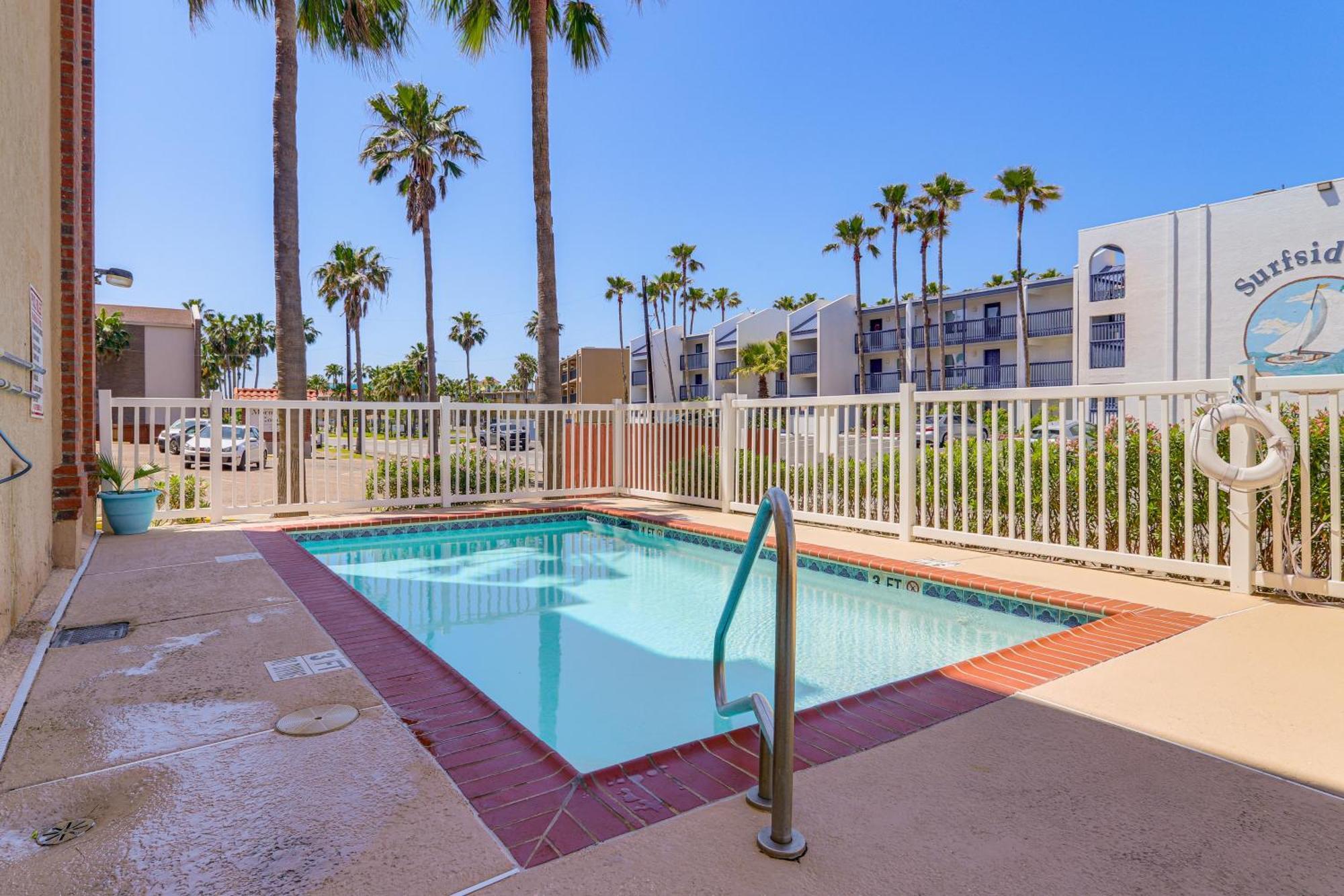 Luxe South Padre Condo With Pool - Walk To Beach! South Padre Island Esterno foto