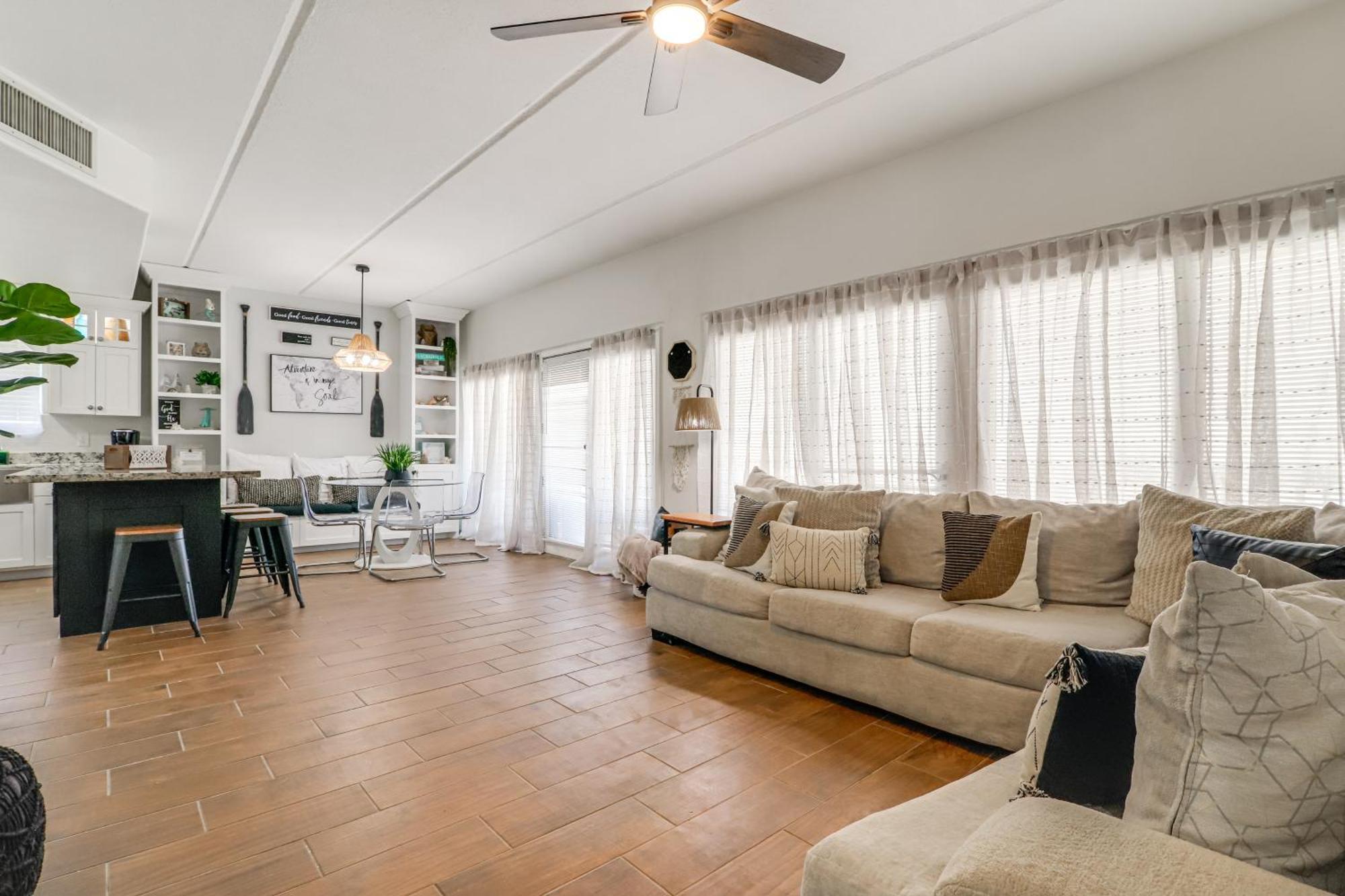 Luxe South Padre Condo With Pool - Walk To Beach! South Padre Island Esterno foto